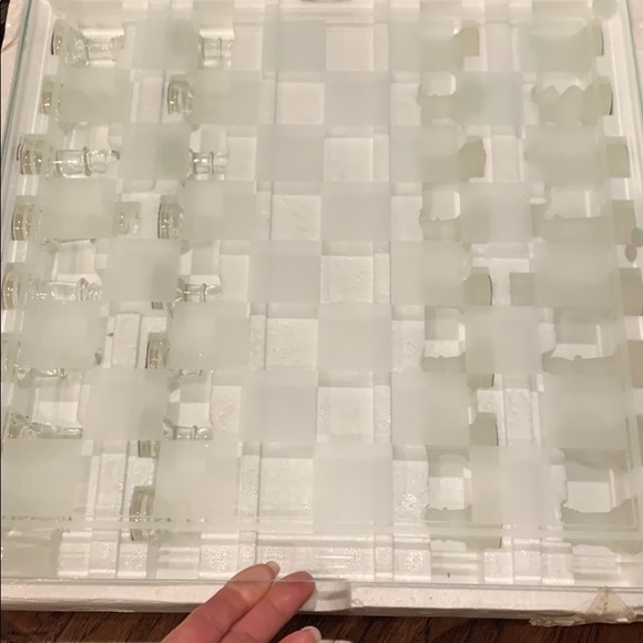 Glass chess set - Picture 5 of 7